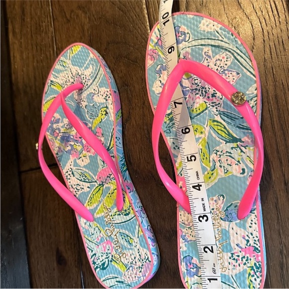 Lilly Pulitzer Bali Blue Sway This Way Pool Flip Flop - Picture 5 of 5
